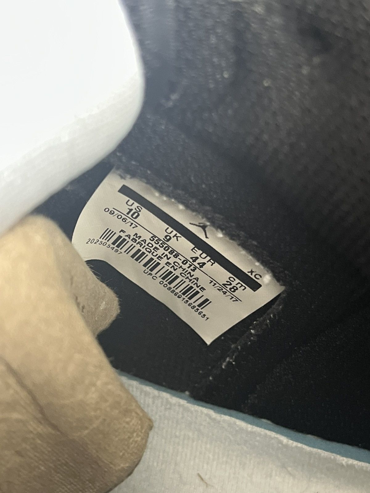 Nike 2018 Nike Air Jordan 1 Shadow Retro Size US 10 / EU 43 - 9 Thumbnail