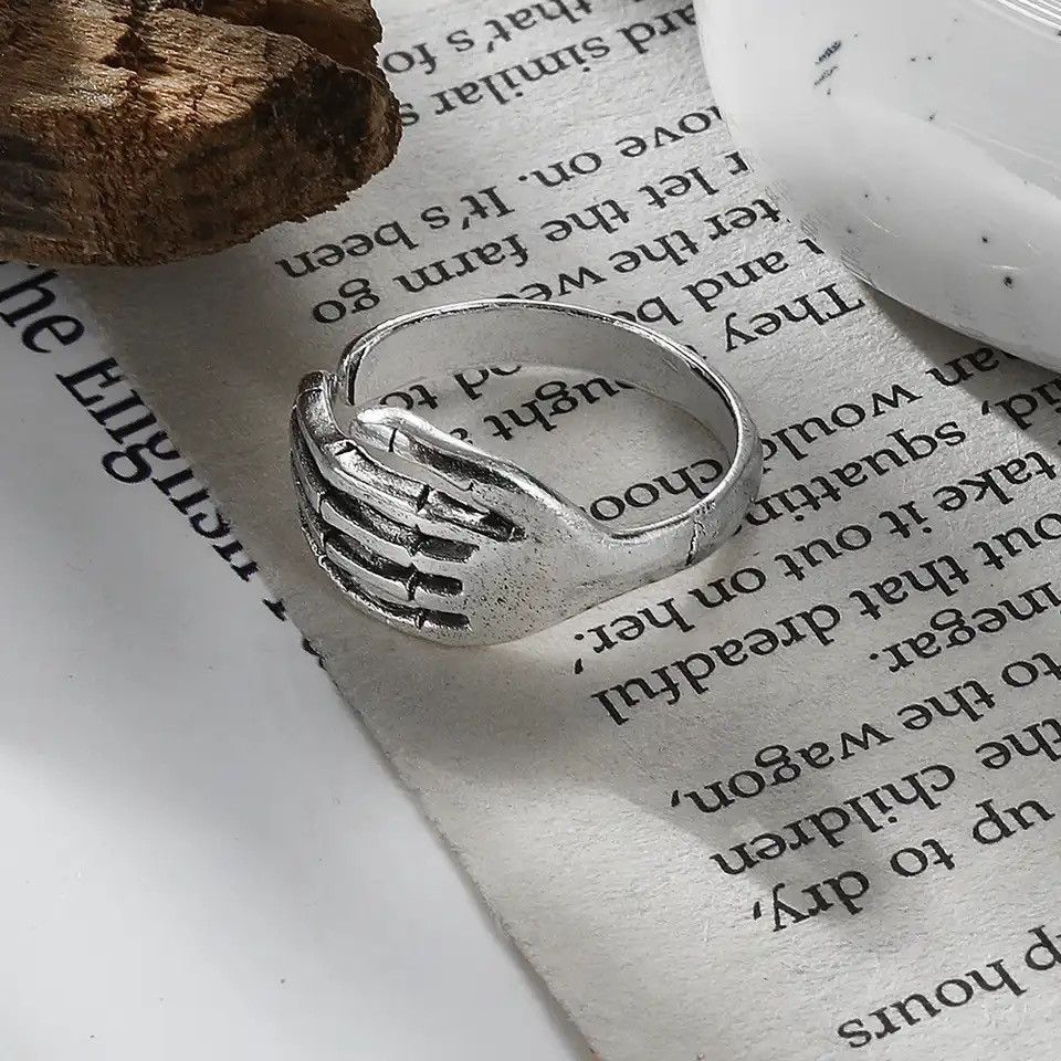 Jewelry × Vintage Men Jewelry Vintage Rock Vintage Creative Skeleton Hand Ring Size ONE SIZE - 5 Thumbnail