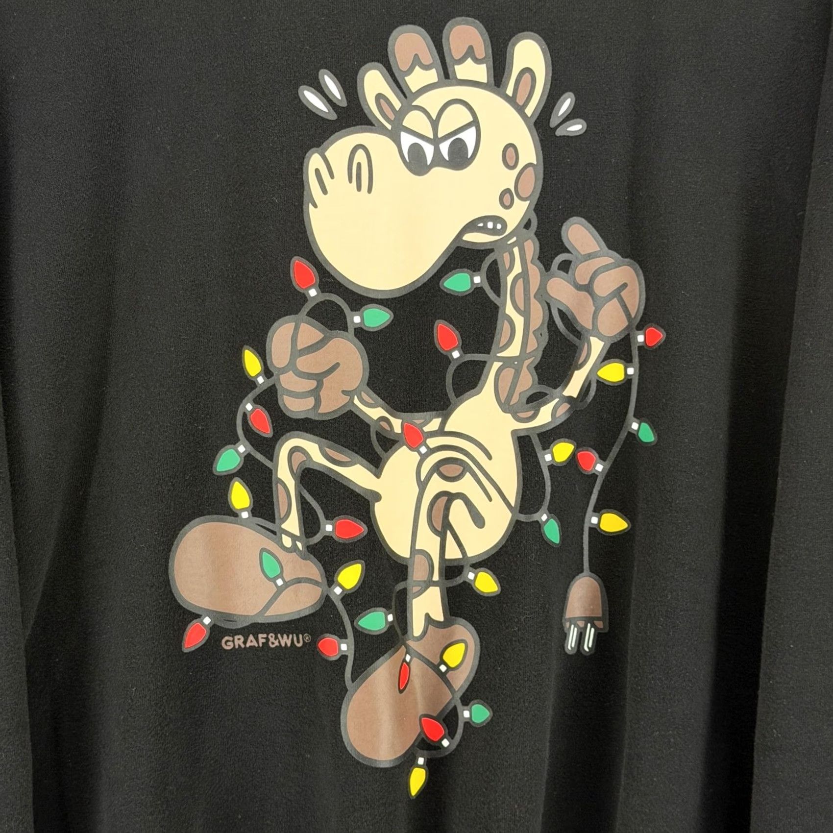 GRAFF Graf Wu Sweatshirt Graphic Print Giraffe Christmas Lights Black XXL Crew Neck Unisex Adults Pullover Knit Heavyweight Casual Winter Fall Size US XXL / EU 58 / 5 - 2 Thumbnail