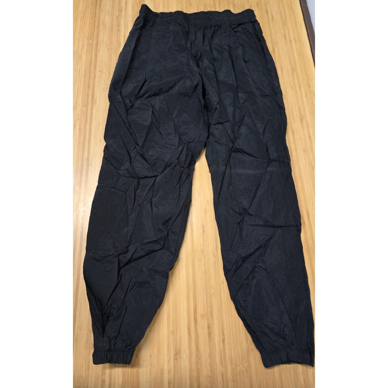 Nike VINTAGE Nike Pants Mens XL Black Nylon Track Windbreaker Warm Up Swoosh 90s Size US 36 / EU 52 - 7 Thumbnail