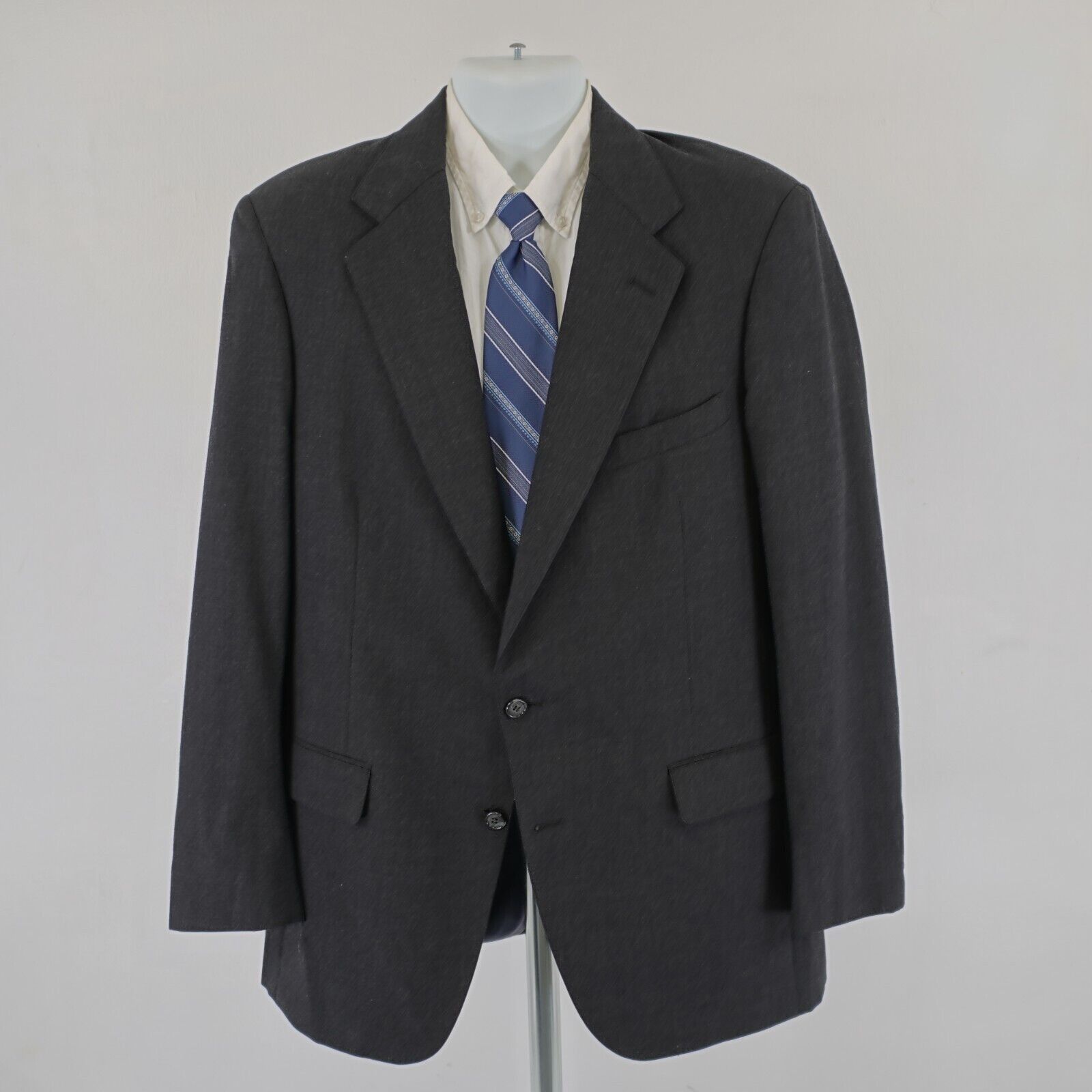 Jos. A. Bank Jos A Bank Executive Collection Gray Wool Blazer 42R 2 Butto Size 42R - 4 Thumbnail