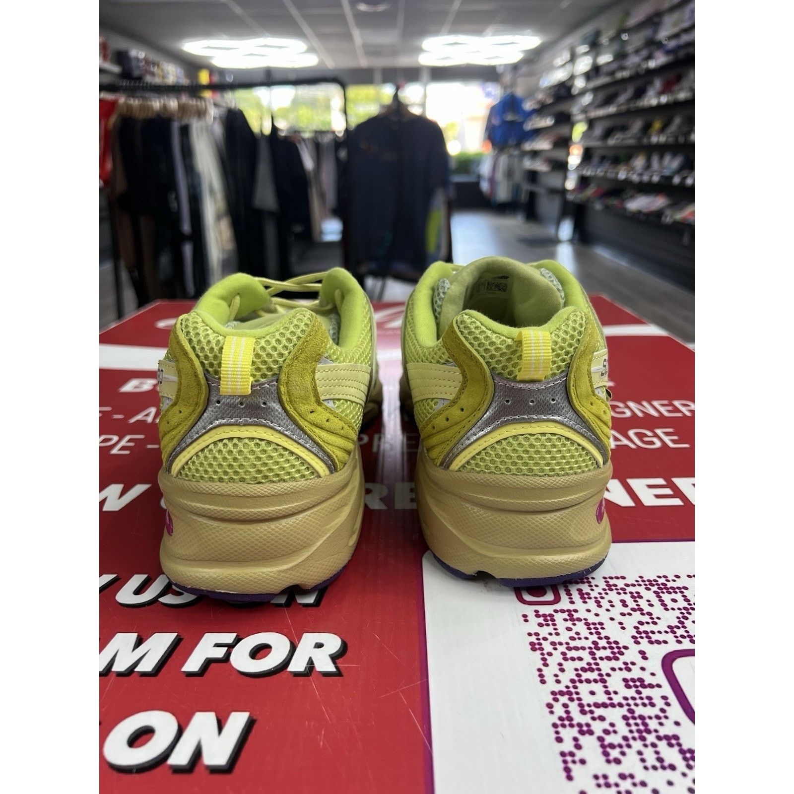 New Balance New Balance 530 Selene Bembury Prosperity Size 10.5 Size US 10.5 / EU 43-44 - 5 Thumbnail