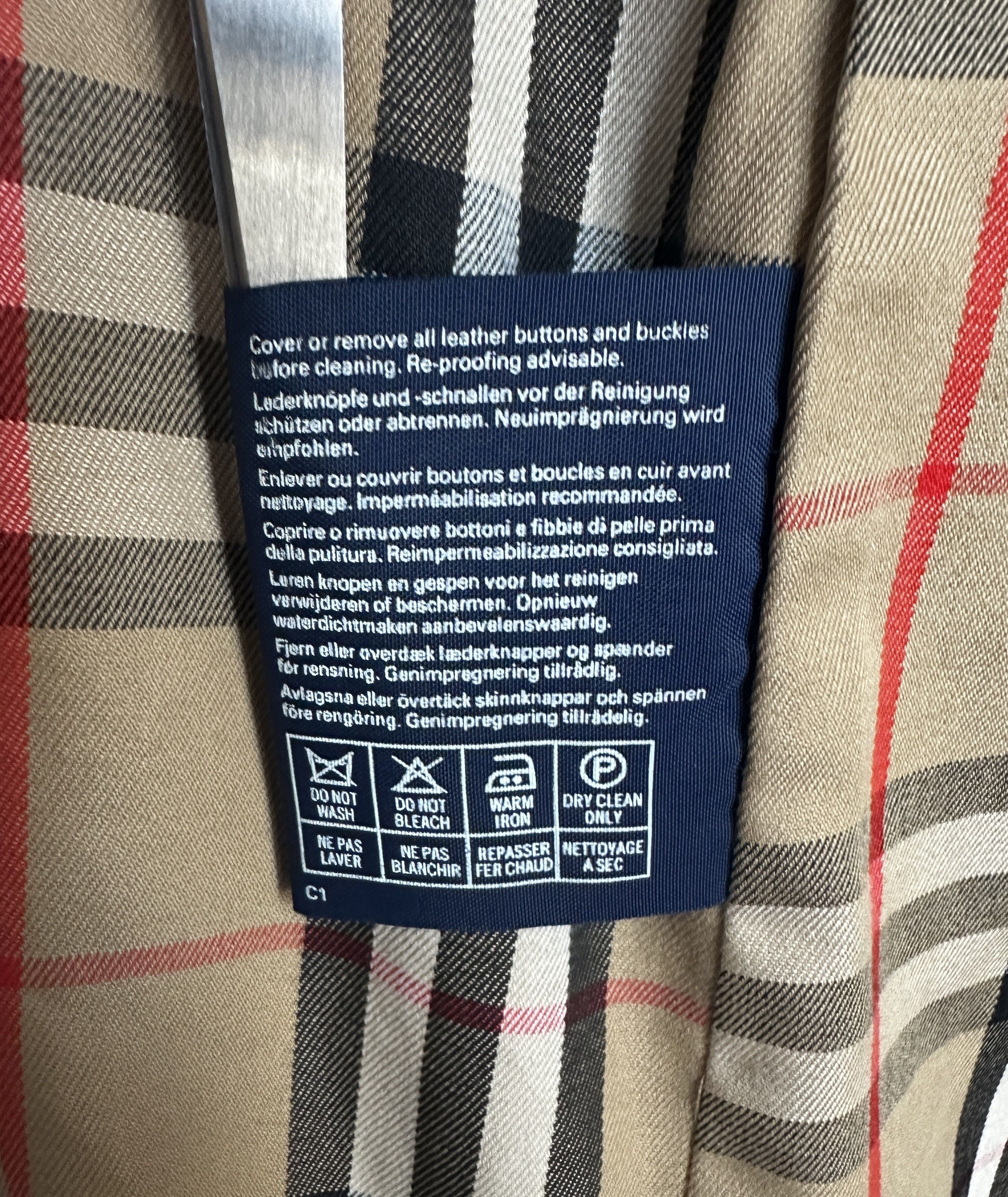 Burberry Vintage BURBERRYS 100% Cotton Long Coat Nova Check Lining Size US XL / EU 56 / 4 - 15 Thumbnail