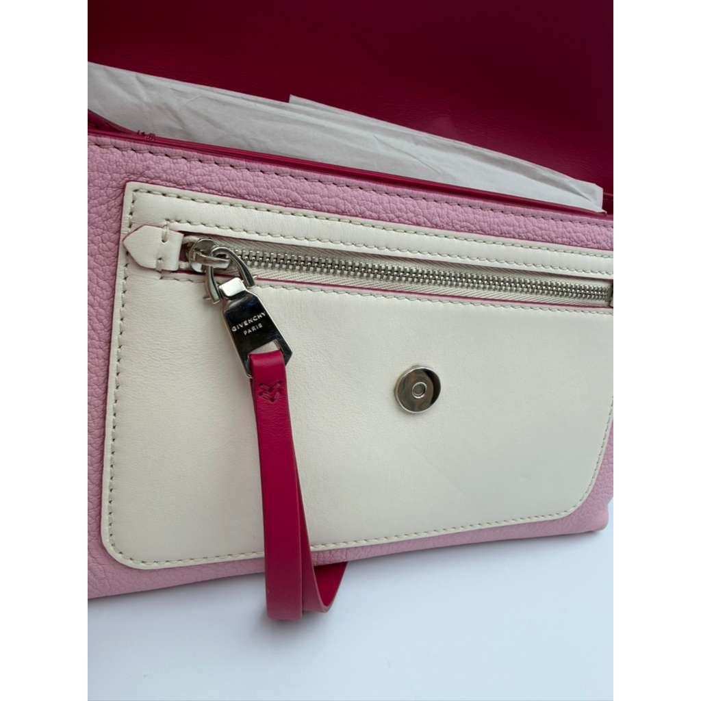 Givenchy CC31 Size: OS / Duetto Crossbody Bag in Red/Pink Size ONE SIZE - 9 Thumbnail