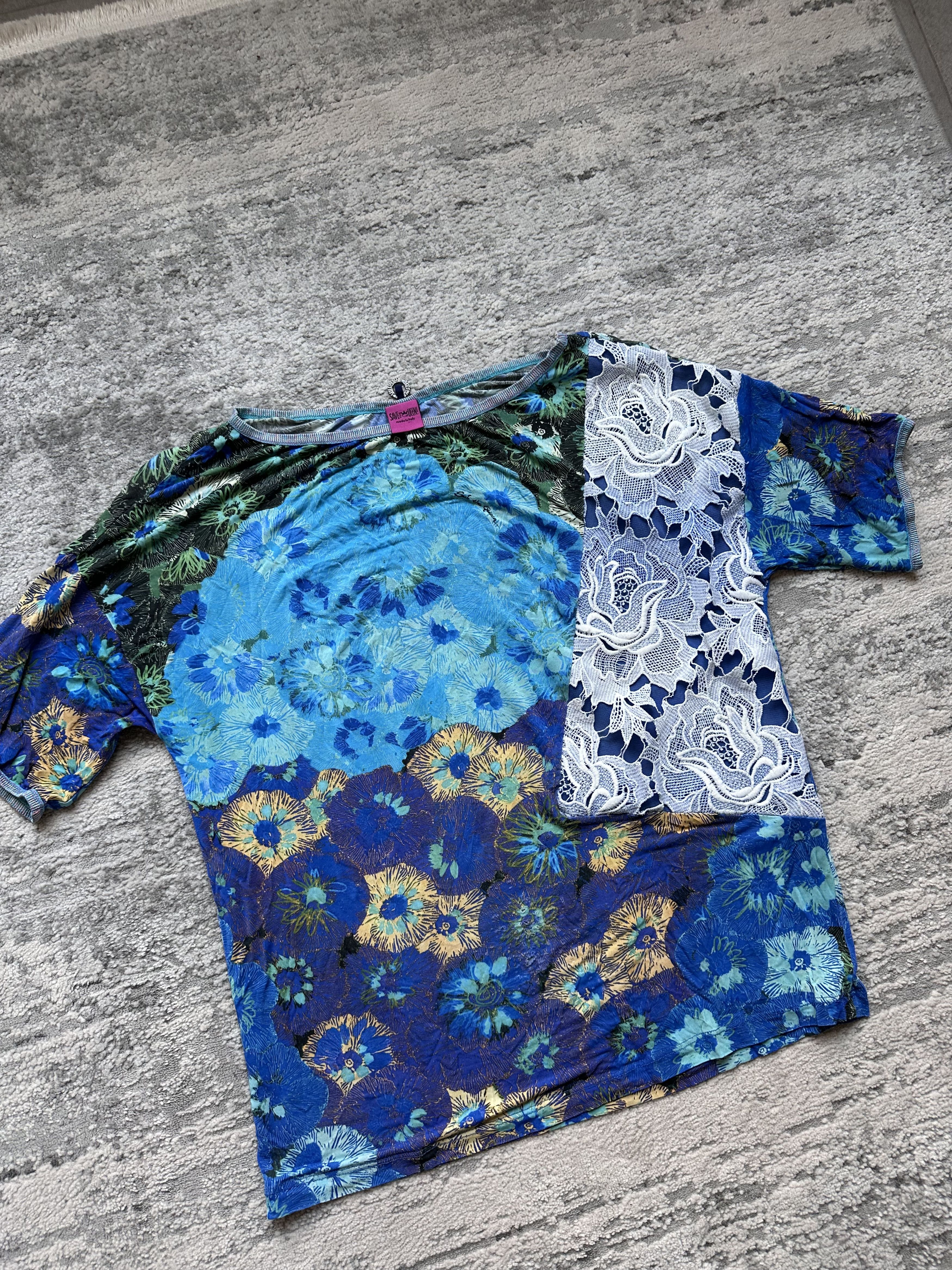 Vintage Save The Queen blouse Size M / US 6-8 / IT 42-44 - 2 Thumbnail