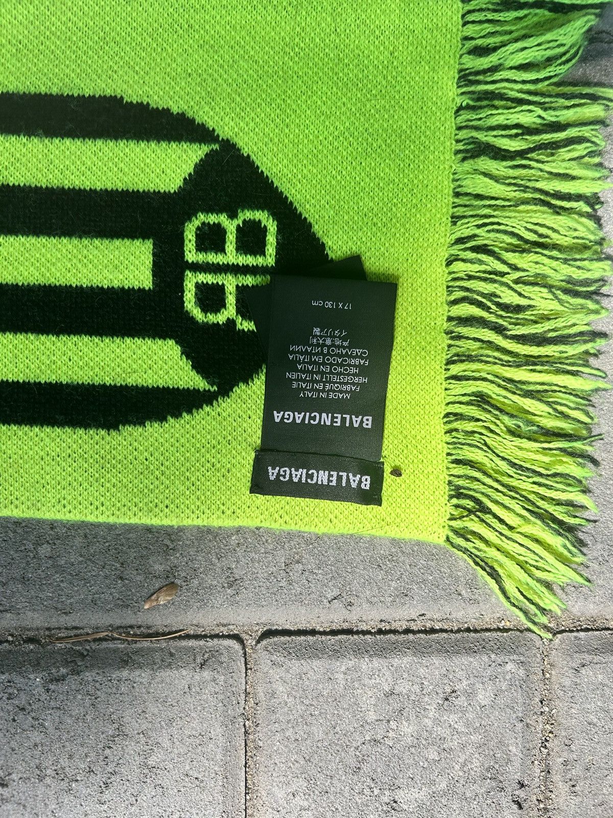 Balenciaga Balenciaga 2020 Soccer Scarf Size ONE SIZE - 2 Thumbnail