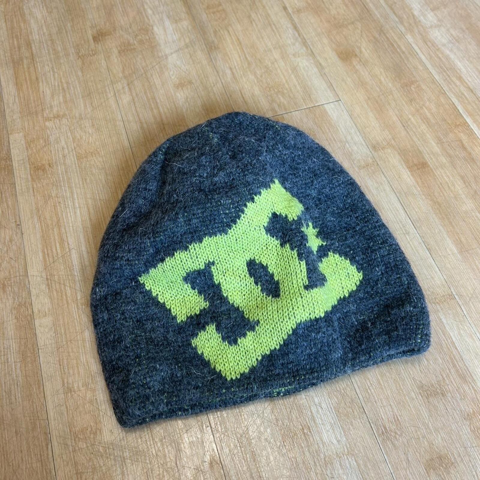 Other Vintage y2k DC Shoes Grey Neon Yellow Beanie Size ONE SIZE - 2 Thumbnail