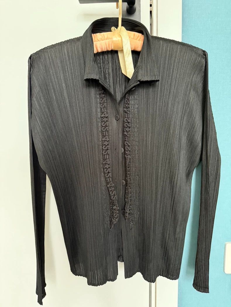 Issey Miyake Issey Miyake size:3 Black lace shirt Size XS / US 0-2 / IT 36-38 - 1 Thumbnail