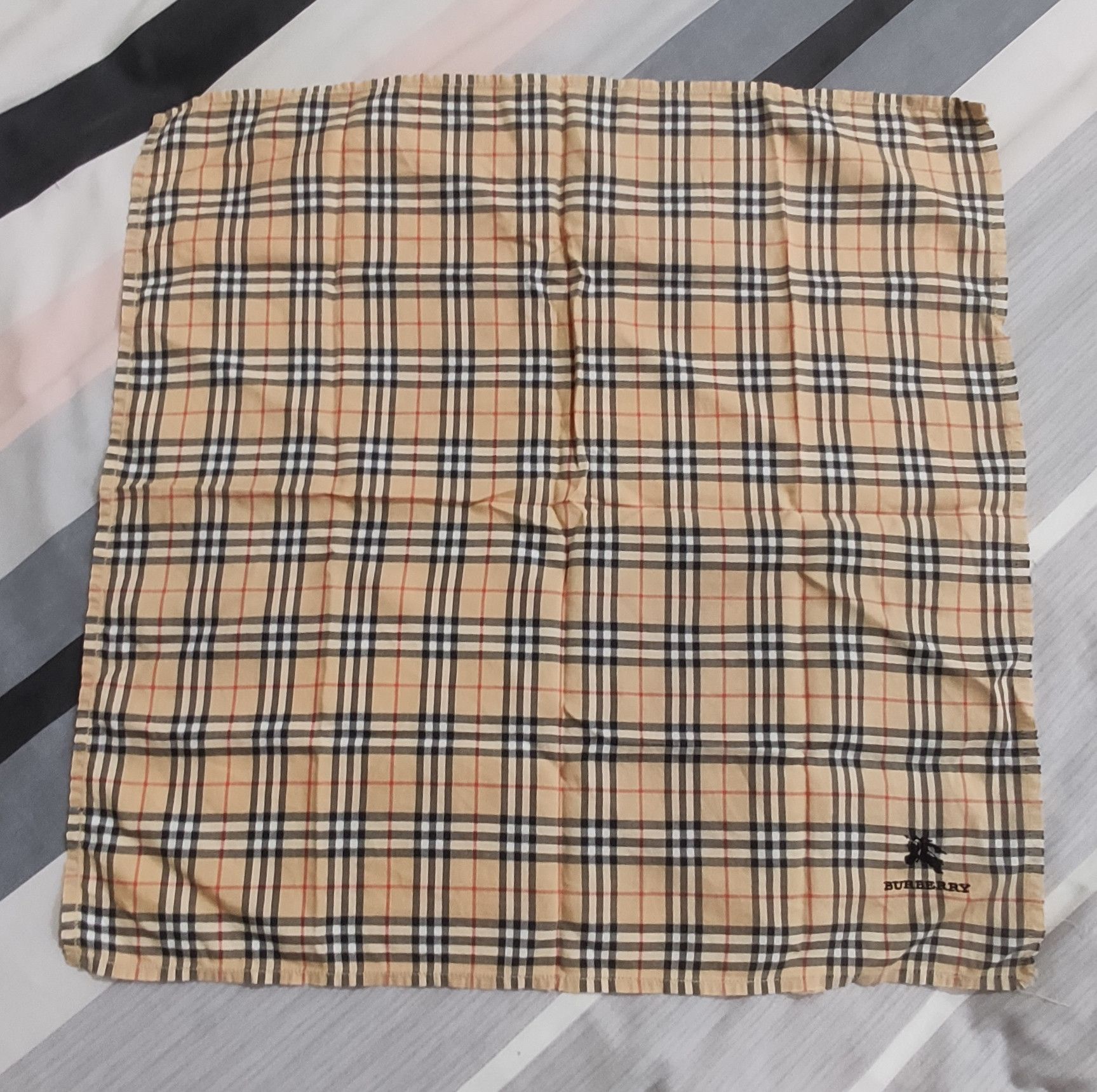 Burberry BURBERRY NOVA CHECK BANDANA/HANDKERCHIEF Size ONE SIZE - 2 Thumbnail