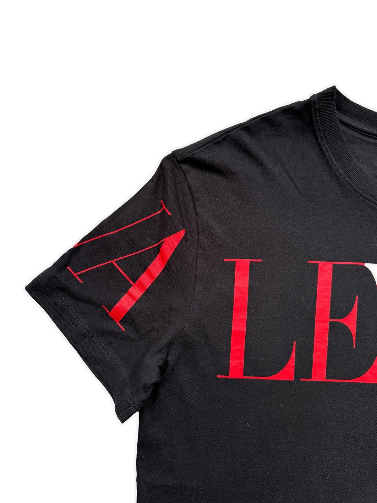 Valentino Valentino Red Logo Black T Shirt Size US M / EU 48-50 / 2 - 3 Thumbnail