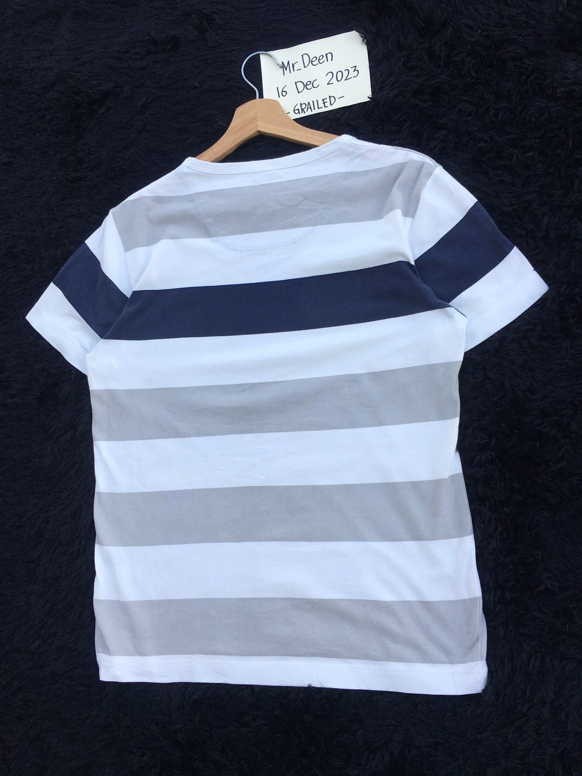Burberry Rare Vintage Burberry Stripes Tshirt Size US M / EU 48-50 / 2 - 14 Thumbnail