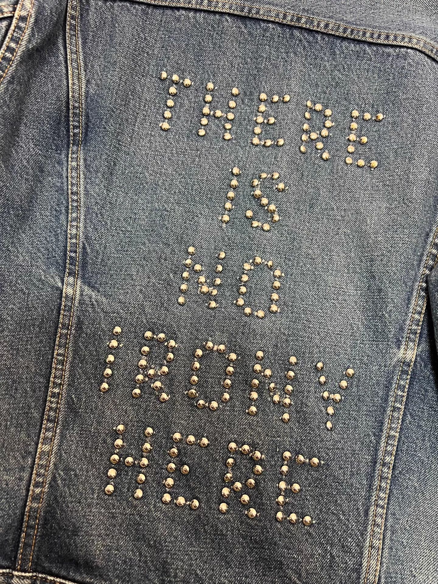 Celine Authentic Celine washed blue jeans jacket. Size S / US 4 / IT 40 - 3 Thumbnail