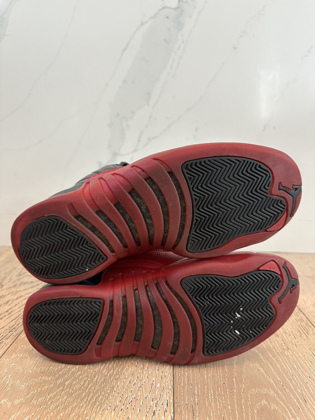 Jordan Brand Jordan 12 Flu Game 2025 Size US 9.5 / EU 42-43 - 6 Thumbnail