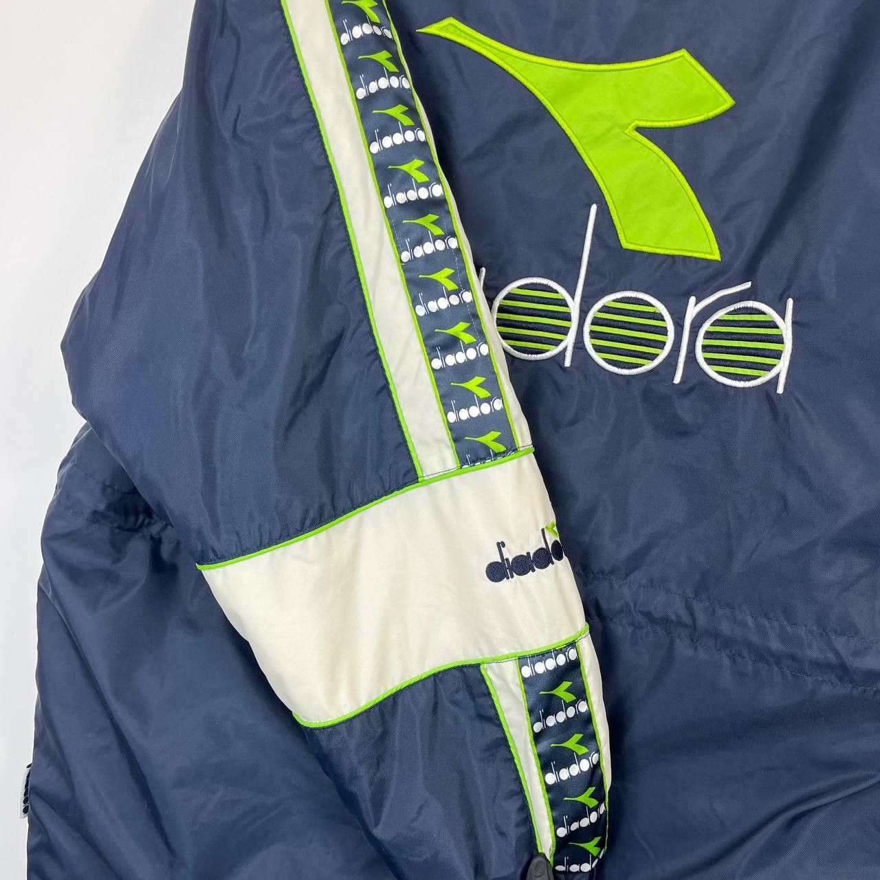Diadora Diadora Vintage Padded Jacket Coat Big Logo Spell Out Navy M Size US M / EU 48-50 / 2 - 3 Thumbnail