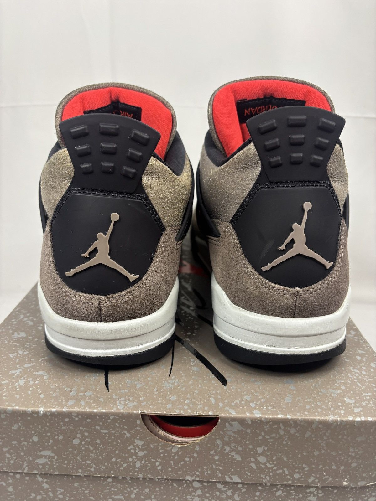 Nike Size 11 - Jordan 4 Retro Mid Taupe Haze - OG ALL!!! Size US 11 / EU 44 - 4 Thumbnail