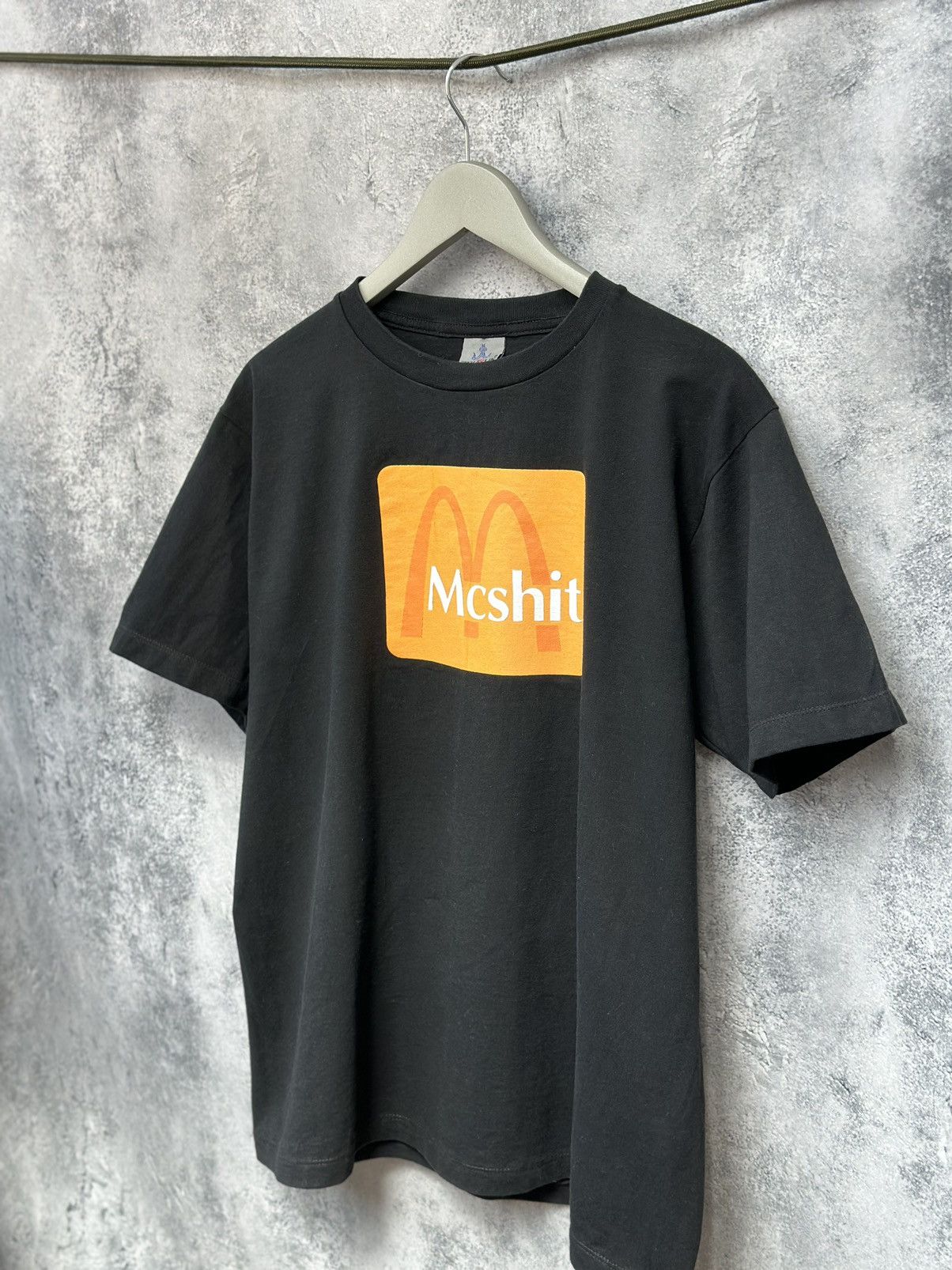 Vintage MCShit Big Pring T-Shirt Y2k Tee Black Anuruk Size US L / EU 52-54 / 3 - 1 Thumbnail