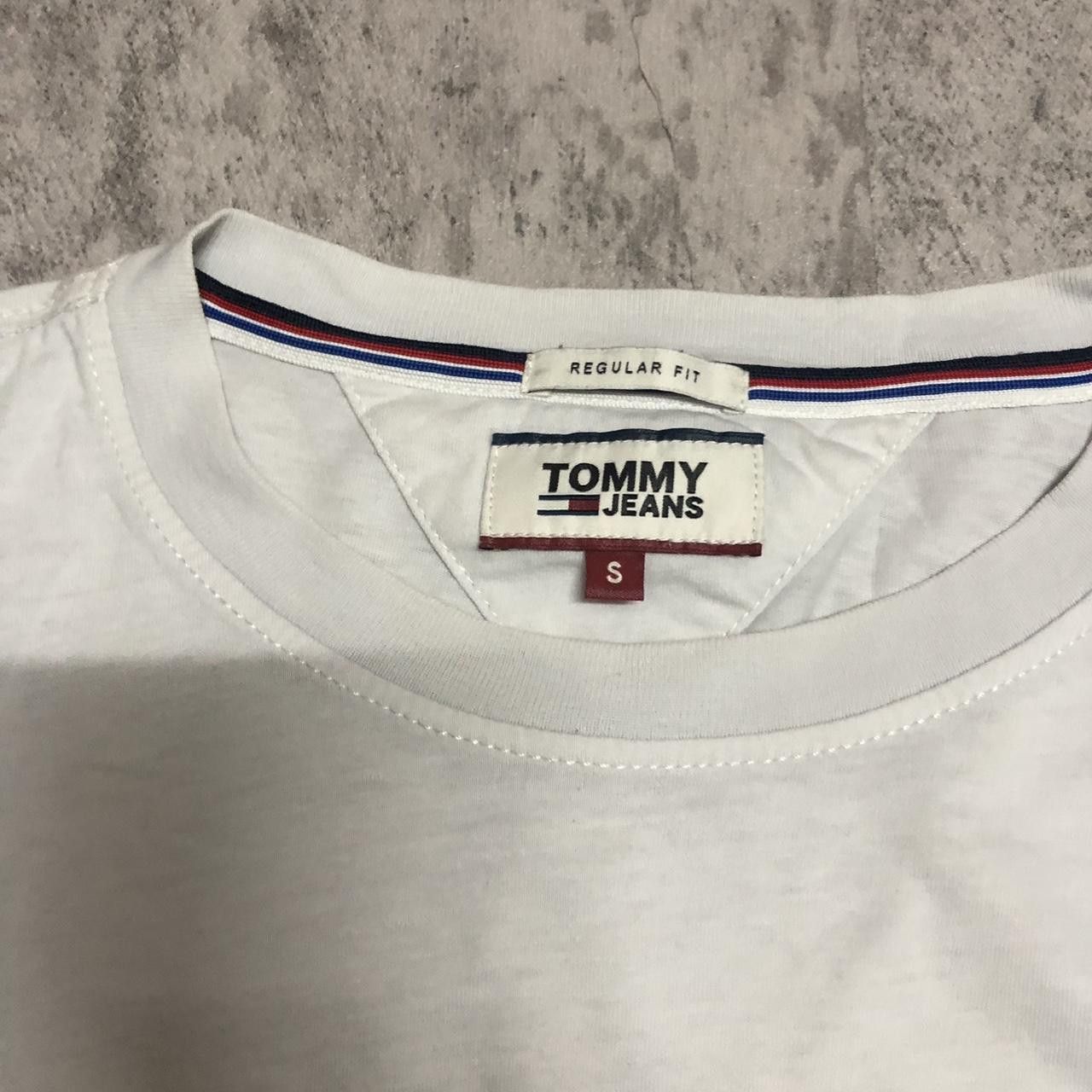 Tommy Hilfiger White Tommy Hilfiger t-shirt Size US S / EU 44-46 / 1 - 3 Thumbnail