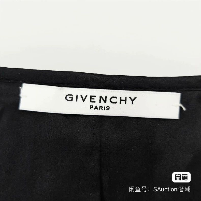 Givenchy Givenchy Size34 Ostrich feather fur in gradient Size US M / EU 48-50 / 2 - 4 Thumbnail