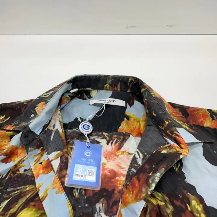 Givenchy Givenchy Givenchy Floral Print Short Sleeve Shirt -2507 Size US L / EU 52-54 / 3 - 4 Thumbnail