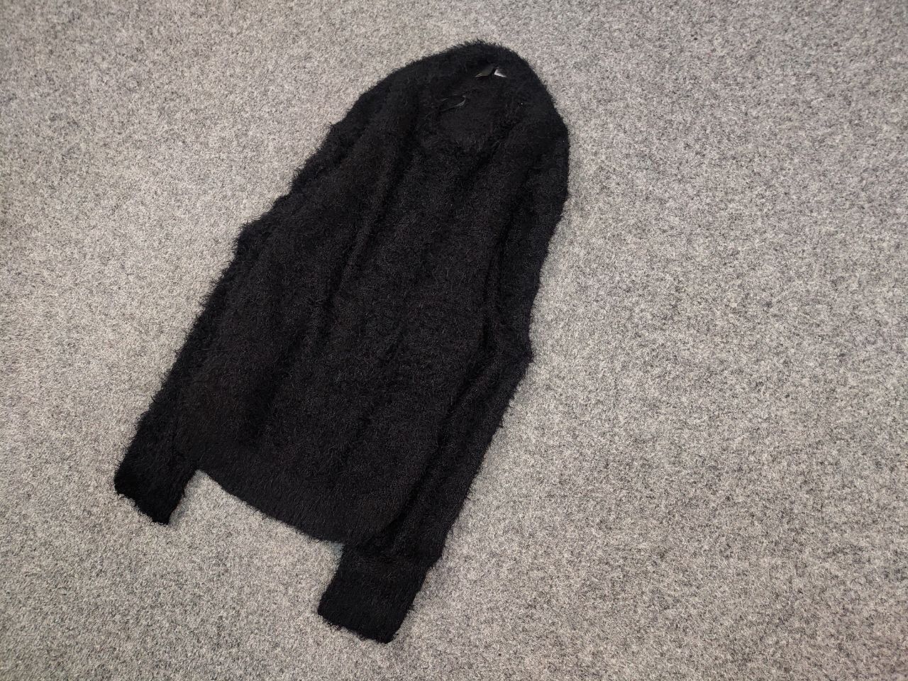 Japanese Brand Vintage 90's Japanese Mohair Black Style Fuzzy Sweater Y2K Size S / US 4 / IT 40 - 3 Thumbnail