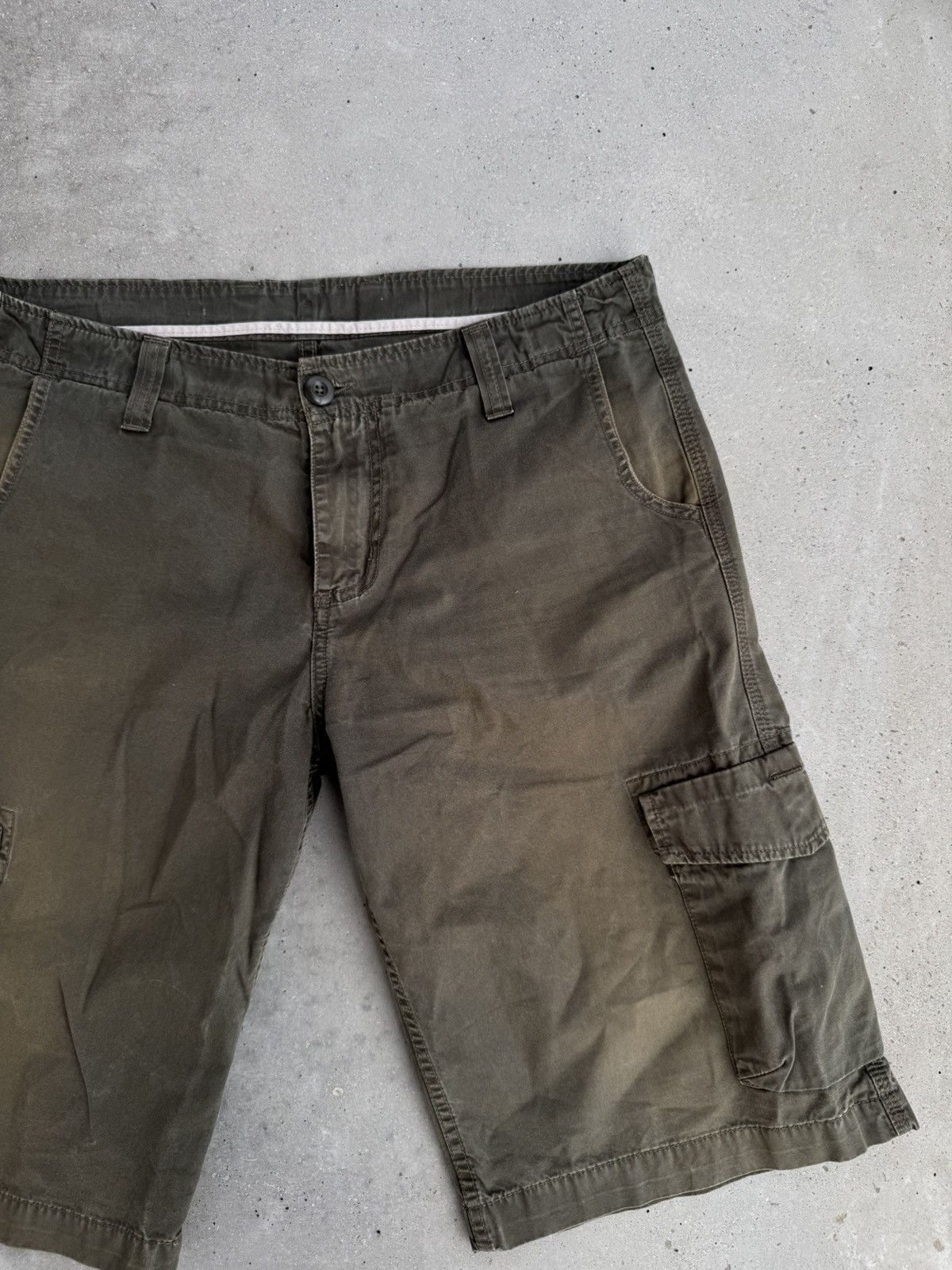 Carhartt × Carhartt Wip × Vintage Vintage washed Carhartt Bermuda Shorts Tactical Pants Size US 32 / EU 48 - 4 Thumbnail