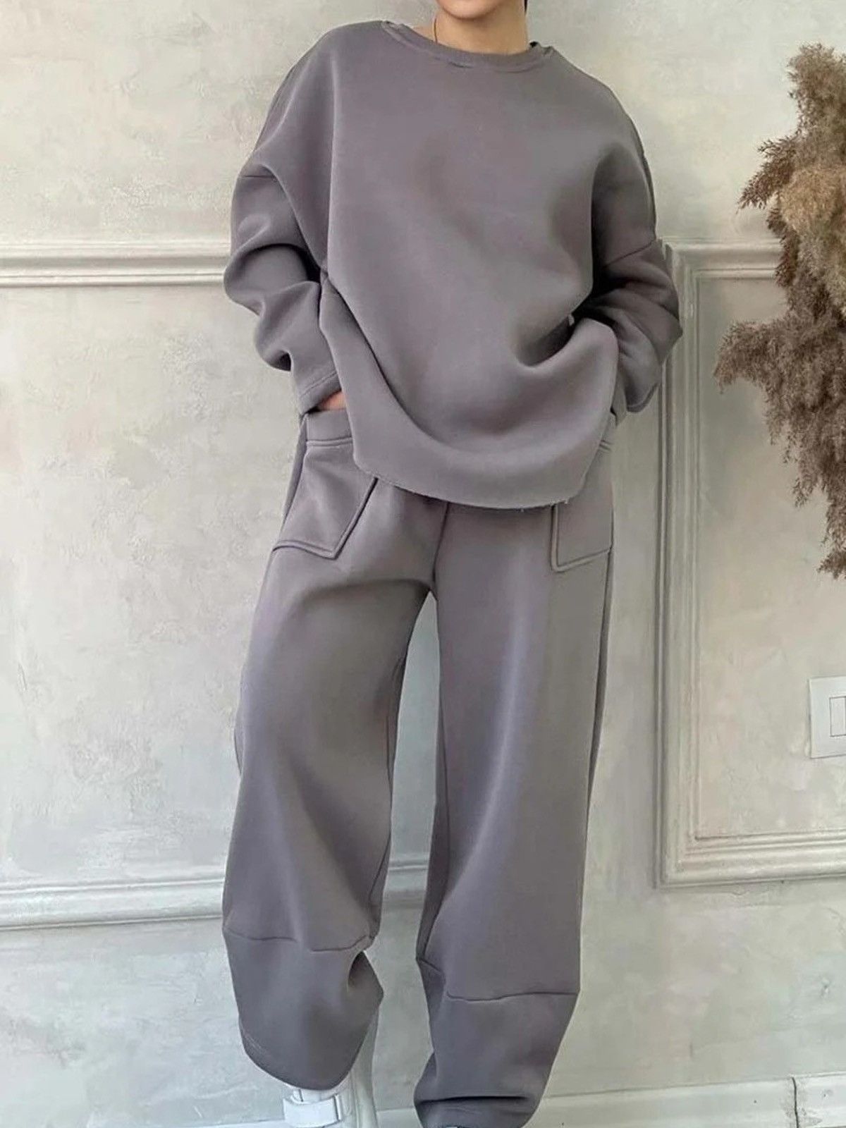 Other matching oversized gray hoodie and sweatpants loungewear set Size US L / EU 52-54 / 3 - 3 Thumbnail