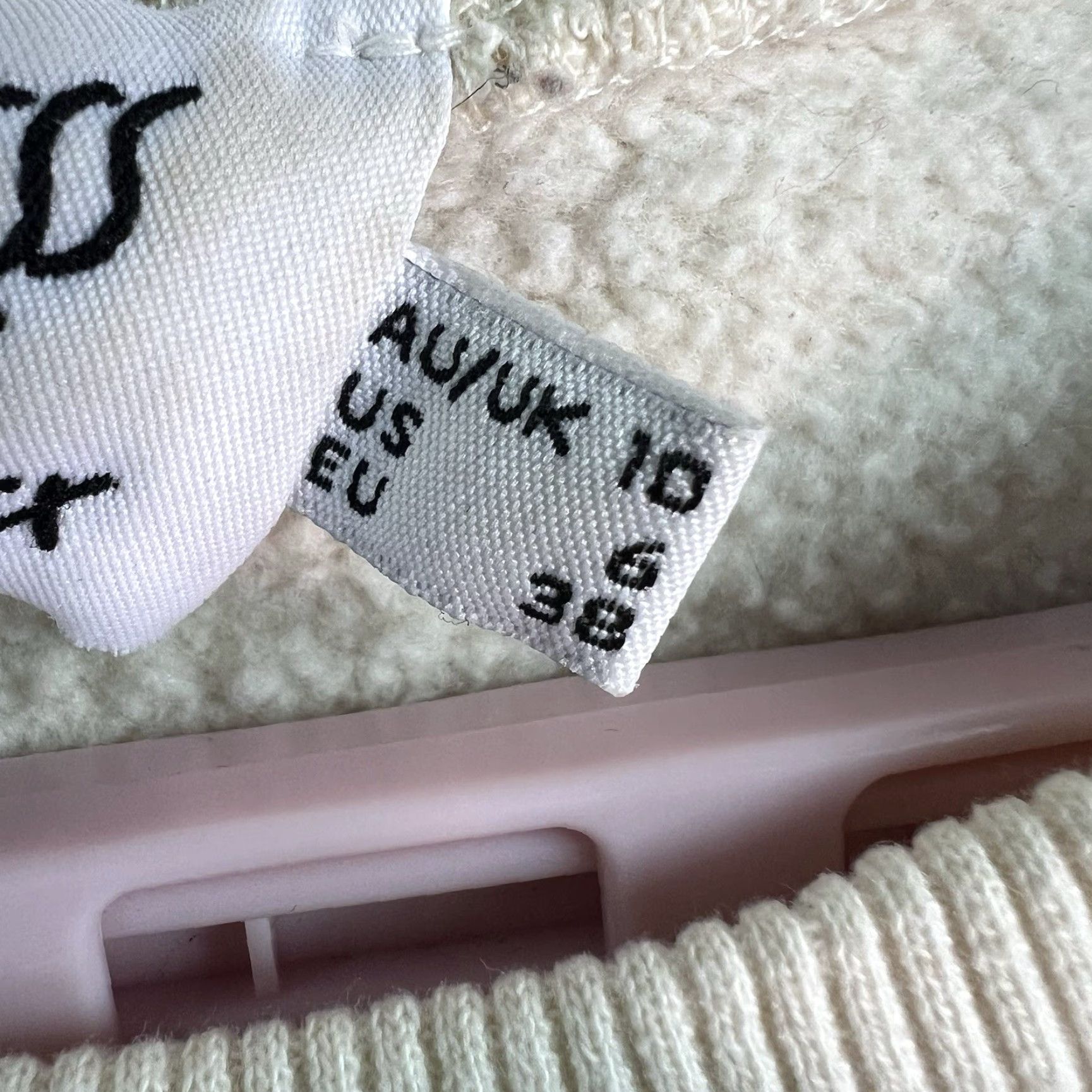 PRINCESS POLLY Princess Polly USA Crewneck Sweatshirt Cream Size 6 Pullover Women Knit Long Sleeve Logo Ivory Crew Neck Activewear Machine Washable Size M / US 6-8 / IT 42-44 - 5 Thumbnail