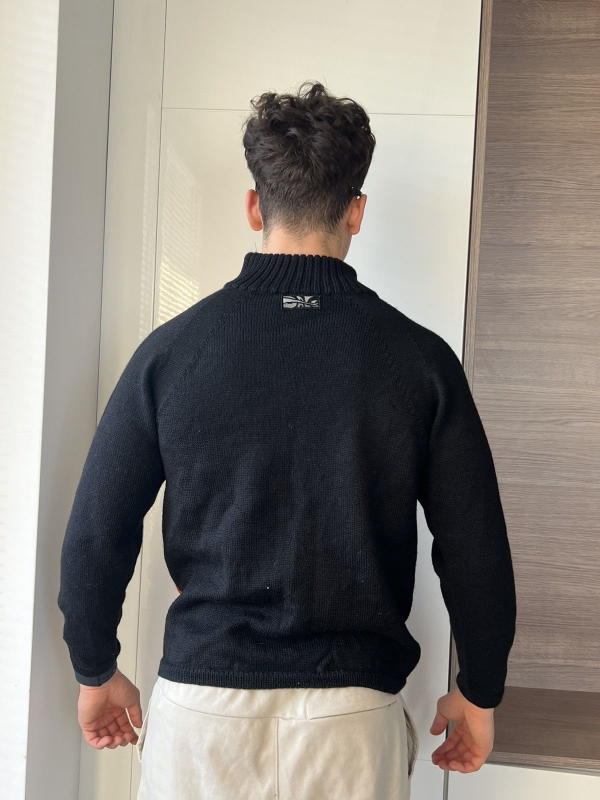 Dale Of Norway ‼️Vintage Dale of Norway 100% Wool Fire Emblem Lampo Sweater‼️ Size US M / EU 48-50 / 2 - 16 Thumbnail