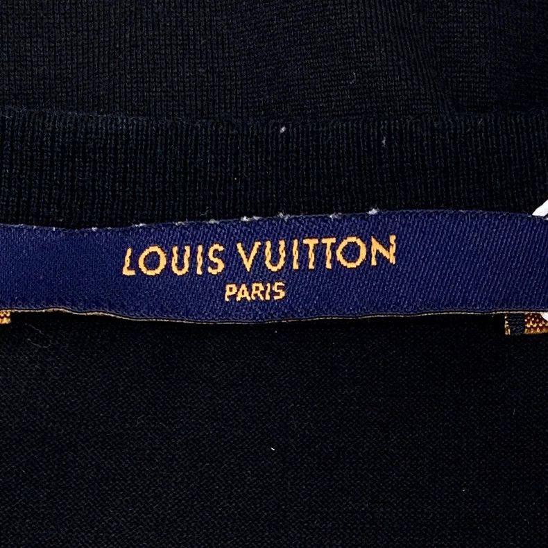 Louis Vuitton Louis Vuitton 22 black logo T shirts with short sleeves Size US S / EU 44-46 / 1 - 5 Thumbnail