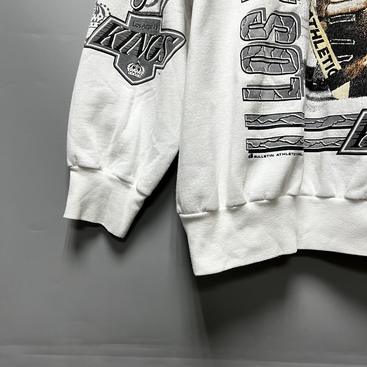 NHL Vintage Los Angeles Kings 1991 Bulletin Sweater Size XL Rare Size US XL / EU 56 / 4 - 6 Thumbnail
