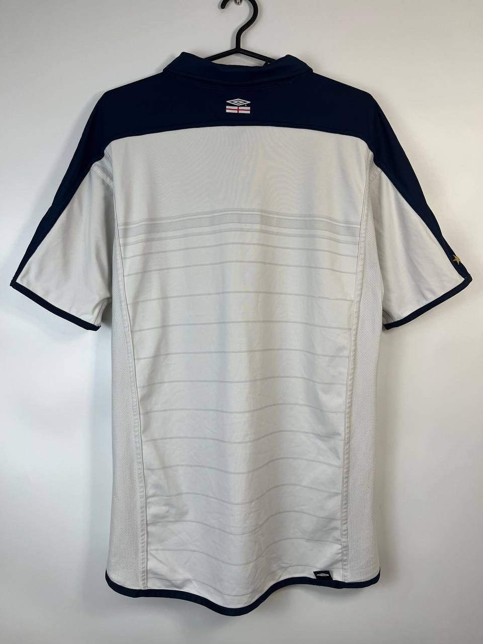 Umbro National Team England Umbro 2004 Home Football Shirt Size M Size US M / EU 48-50 / 2 - 9 Thumbnail