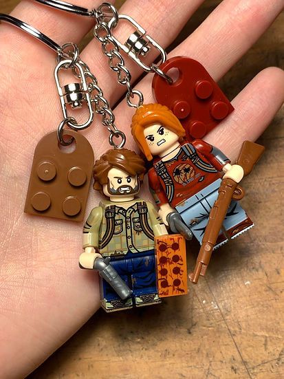 Other the last of us 2 minifigure matching keychain ellie joel Size ONE SIZE - 1 Thumbnail