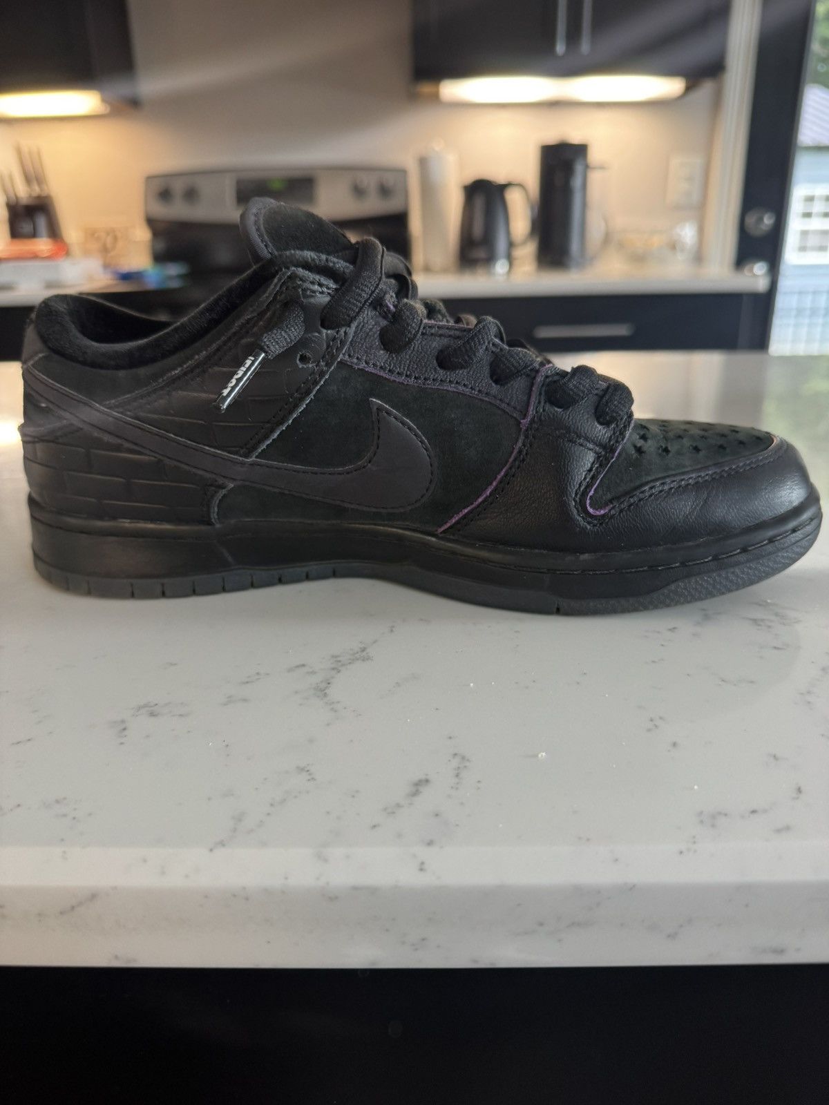 Nike First Avenue SB Dunks (used) Size US 9 / EU 42 - 5 Thumbnail
