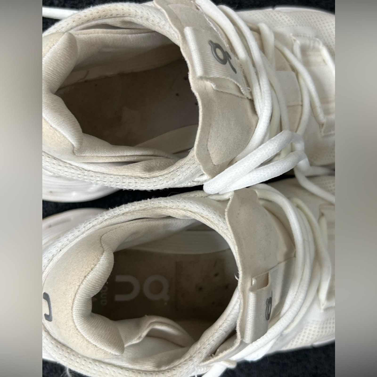 On On Cloud Cloudnova Triple White Running Shoes Women 6 EUC Size US 6 / IT 36 - 9 Thumbnail