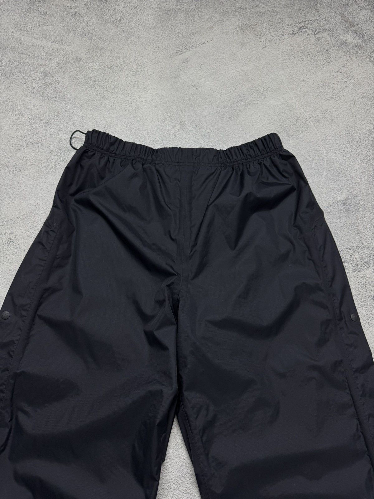 Berghaus Berghaus Hype Y2k Gorpcore Streatwear Pants Size US 34 / EU 50 - 4 Thumbnail