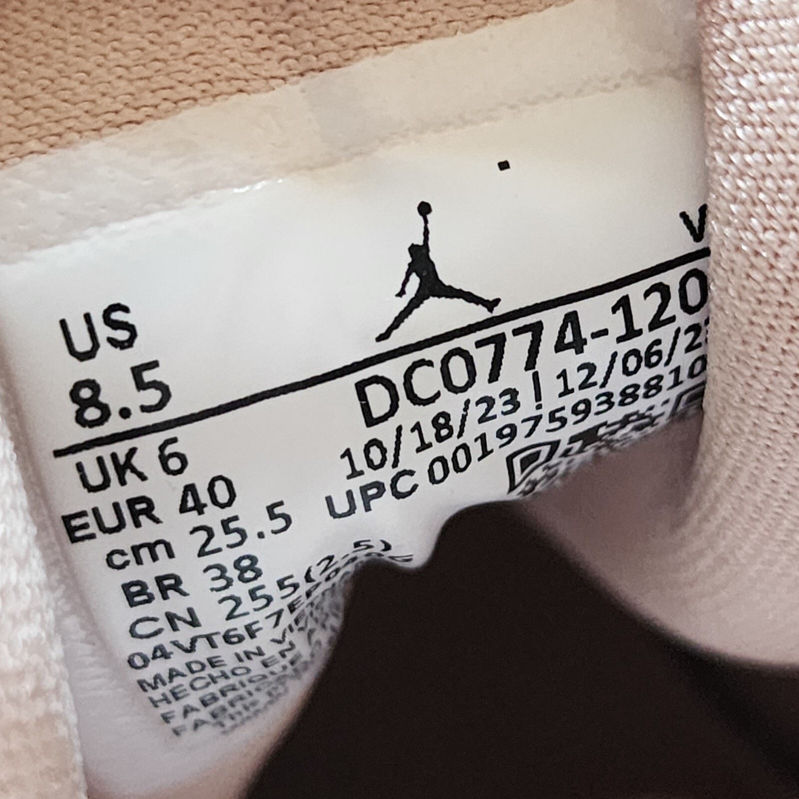 Jordan Brand Wmns Air Jordan 1 Low Pink White Grey Brand New Sz 8.5 Size US 8.5 / IT 38.5 - 8 Thumbnail