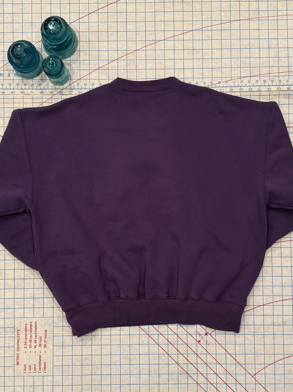 Disney The Disney Store The Seven Dwarfs Embroidered Crewneck Purpl Size US XL / EU 56 / 4 - 9 Thumbnail