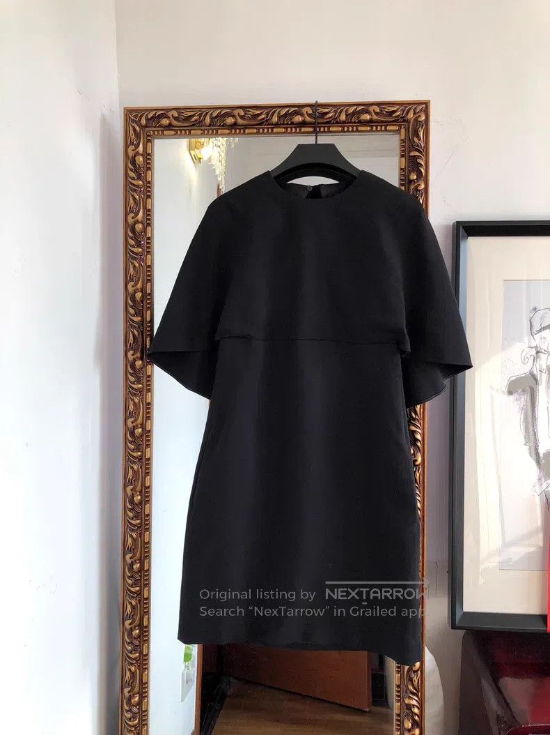 Valentino Valentino Dresses with bows decorate backless Size M / US 6-8 / IT 42-44 - 1 Thumbnail