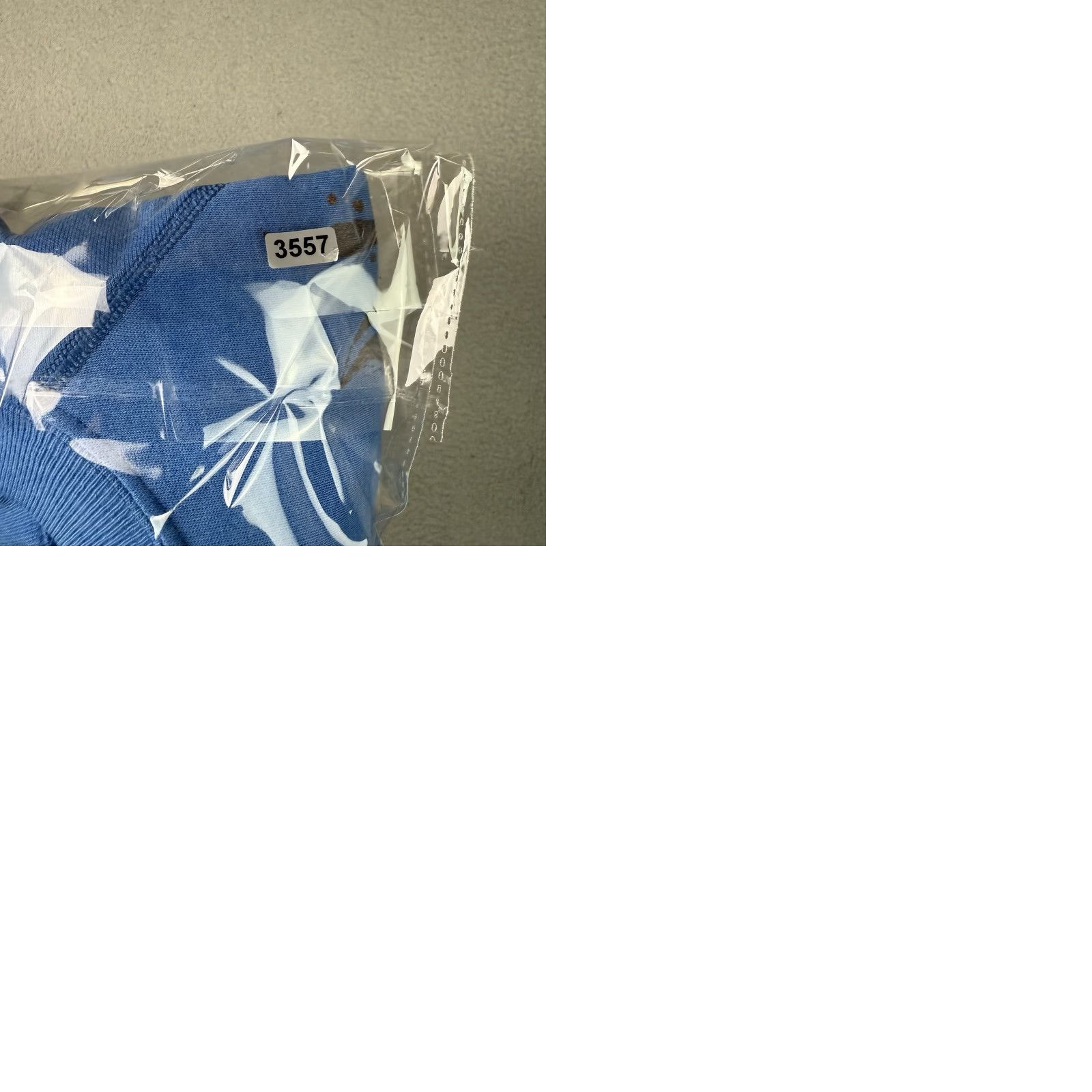 Hanes Vintage 80s Fish Graphic Sweatshirt Hanes Adult Large Blue Angel User: Vintage 80s Fish Graphic Sweatshirt Hanes Adult Large Blue Angel Size US L / EU 52-54 / 3 - 9 Thumbnail