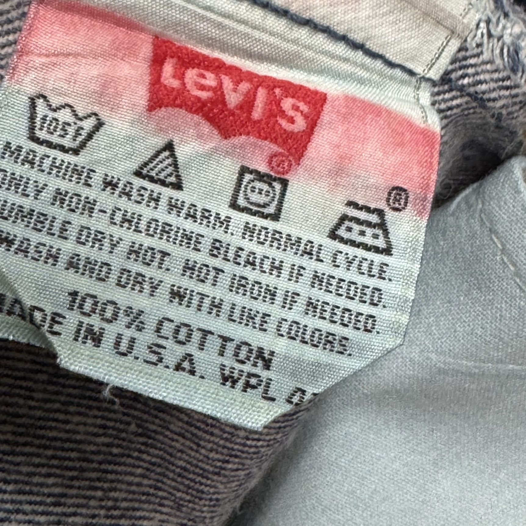 Levi's VINTAGE Levi's 501 Jeans Mens 36x34 Blue 90s Made USA Distressed Jeans Size US 36 / EU 52 - 5 Thumbnail