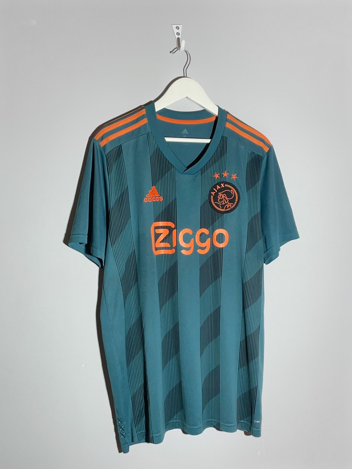 Adidas Ajax Amsterdam Adidas 2019/20 Y2k Streetwear Football Shirt Size US XL / EU 56 / 4 - 2 Thumbnail