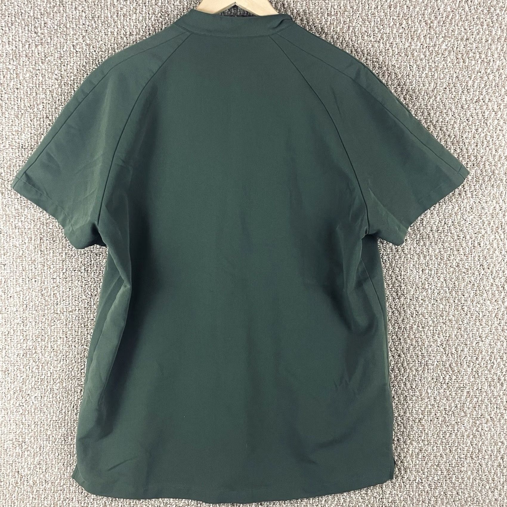 KangaROOS FIGS Womens Large Kangaroo Pocket Scrub Top - Green Size US L / EU 52-54 / 3 - 4 Thumbnail