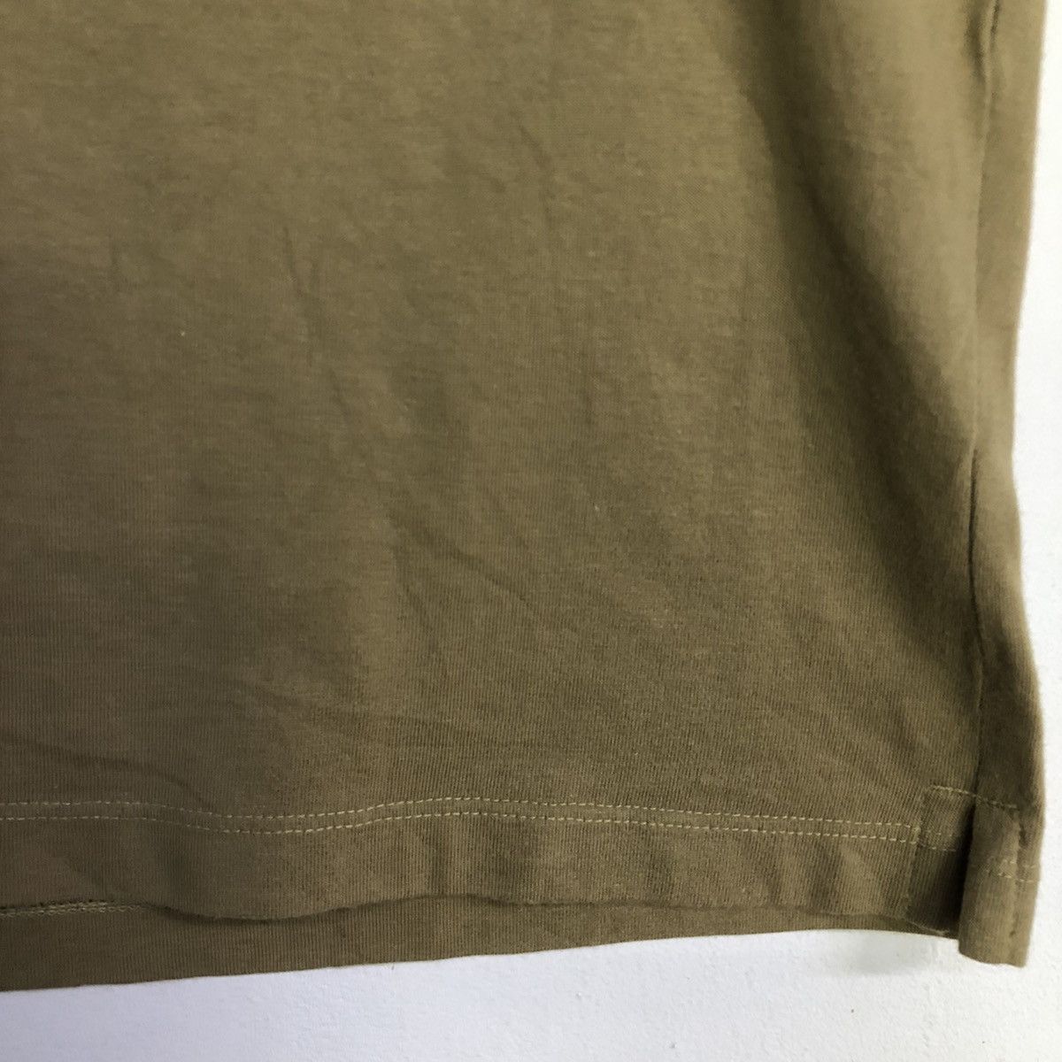 JW Anderson × Uniqlo Jwanderson Designer Collab With Uniqlo Tshirt Size US S / EU 44-46 / 1 - 6 Thumbnail