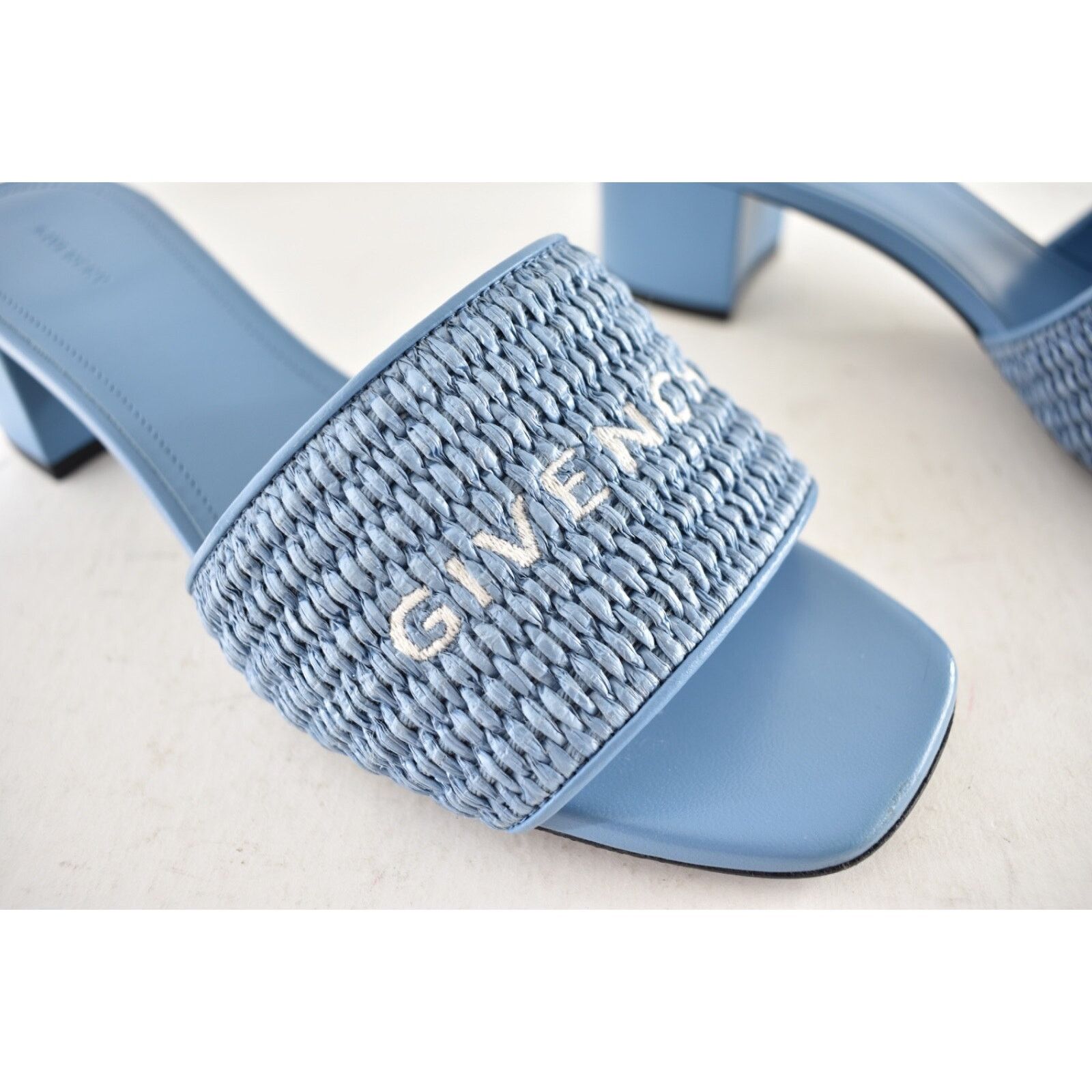 Givenchy 4G Denim Raffia Leather Slide On Mule Block Heel Sandal 37 Size US 7 / IT 37 - 7 Thumbnail