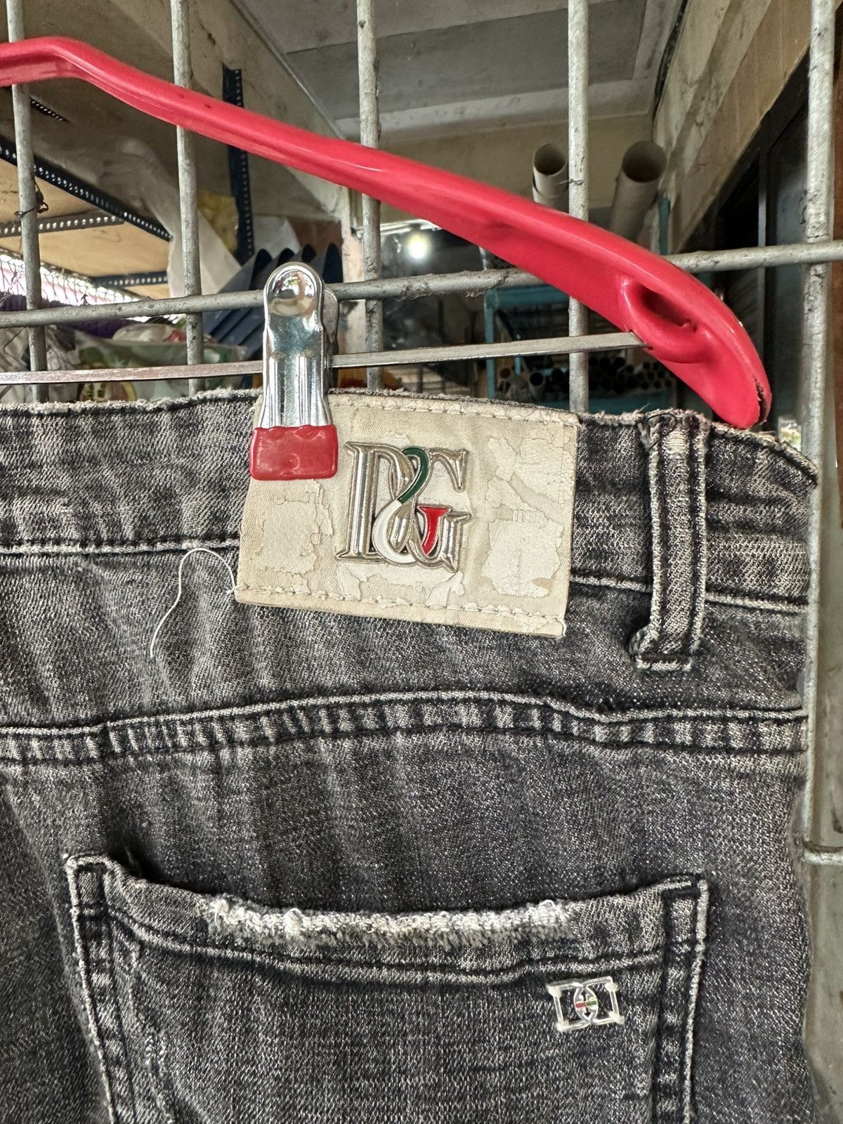 Dolce & Gabbana 👹Vintage Dolce & Gabbana Washed Slim-Fit Jeans Size US 32 / EU 48 - 12 Thumbnail