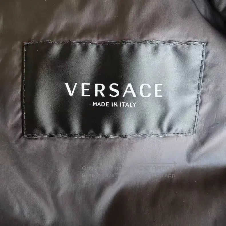 Versace Versace Greek back letter logo down jacket Size US L / EU 52-54 / 3 - 3 Thumbnail