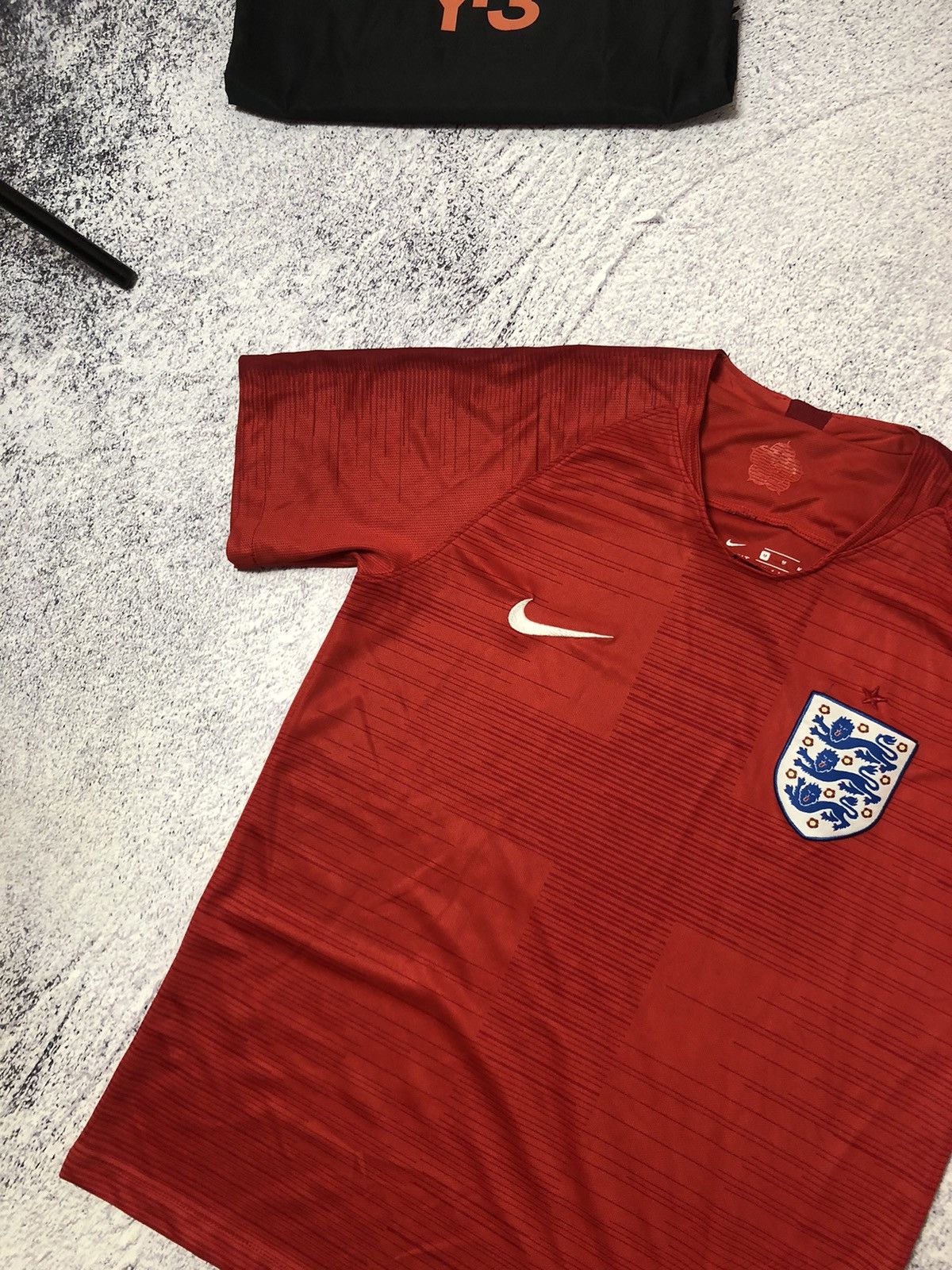 Nike Soccer football jersey Nike England 🏴󠁧󠁢󠁥󠁮󠁧󠁿 size s Size US S / EU 44-46 / 1 - 3 Thumbnail