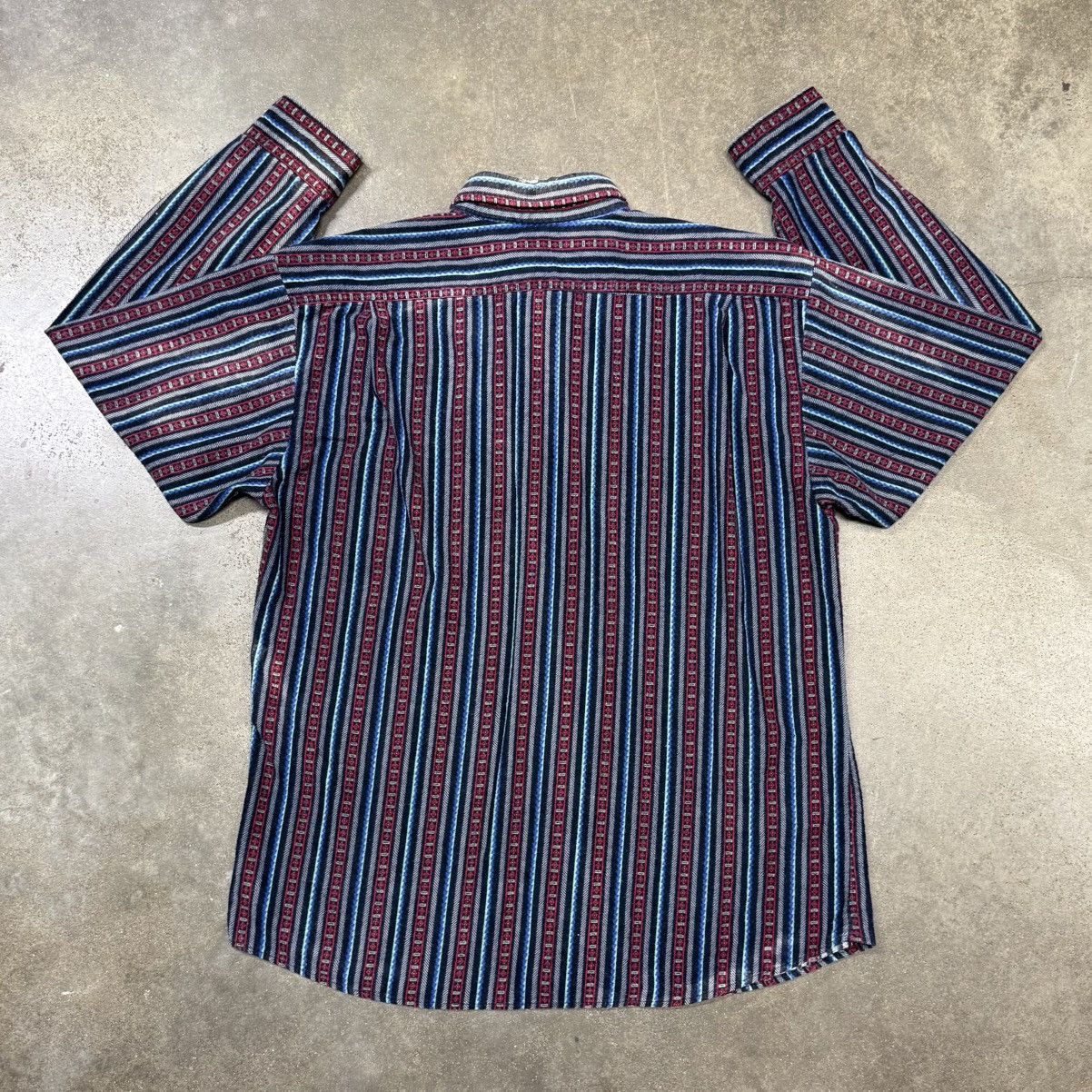 Vintage Vintage Ash Creek Trading Distressed Striped Heavy Flannel Size US L / EU 52-54 / 3 - 4 Thumbnail