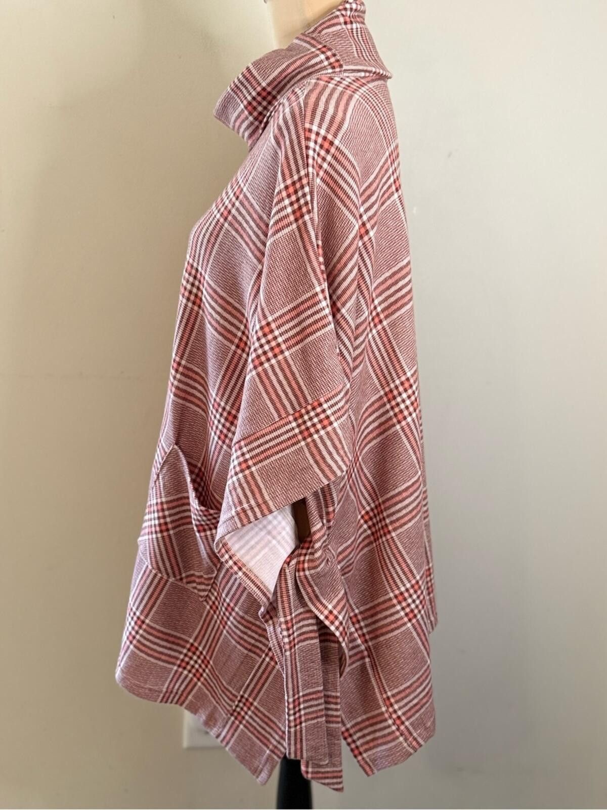 Michael Kors Kori America plaid cowl neck cape pockets buttery soft SZ SM Size S / US 4 / IT 40 - 3 Thumbnail