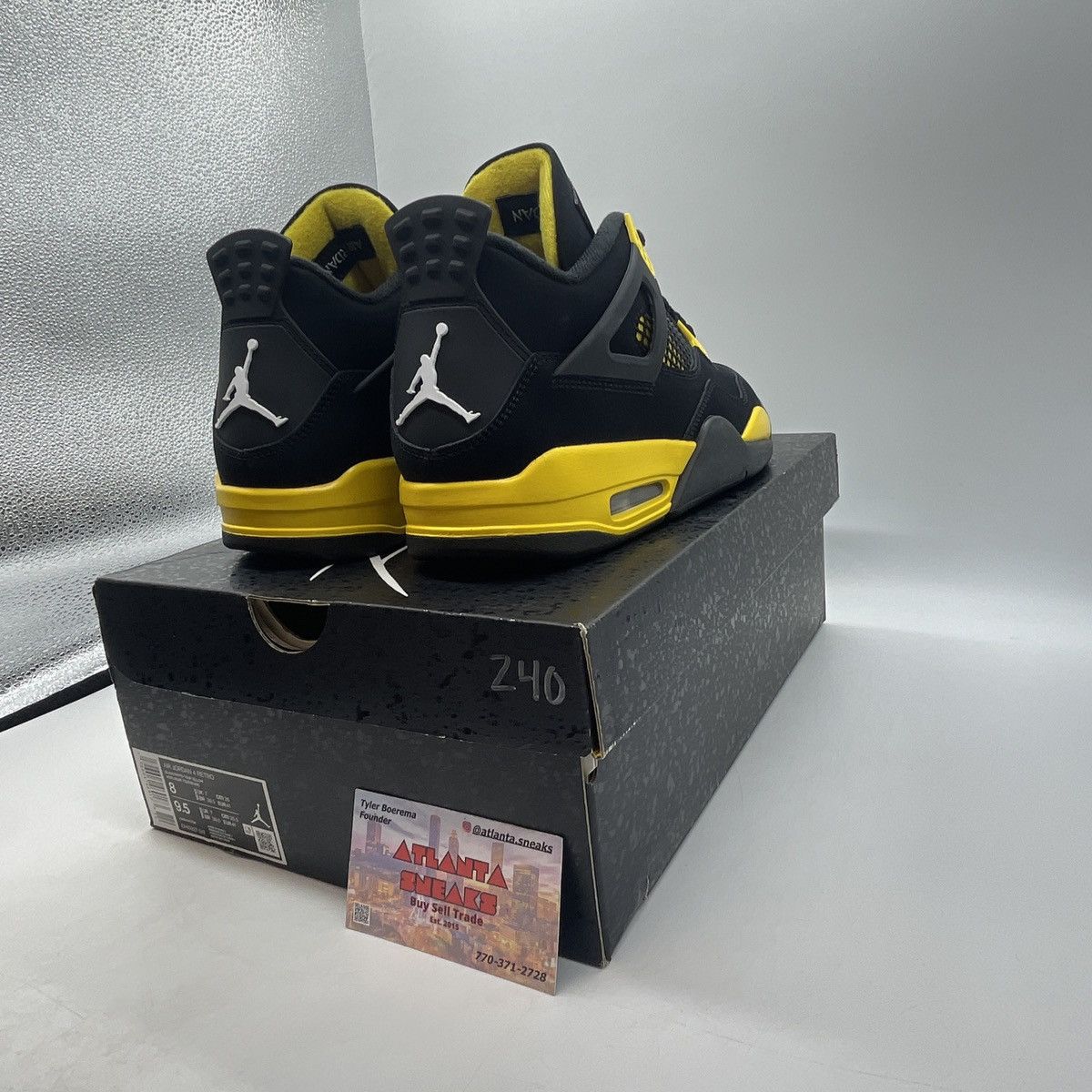 Jordan Brand Air Jordan 4 thunder Size US 8 / EU 41 - 5 Thumbnail